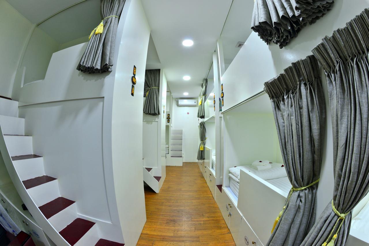 Backpacker Hostel (Adults Only) Yangon Exterior photo