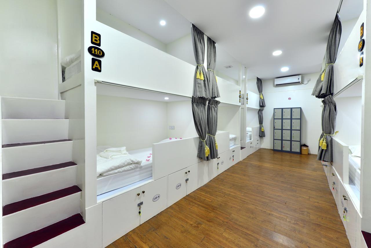 Backpacker Hostel (Adults Only) Yangon Exterior photo